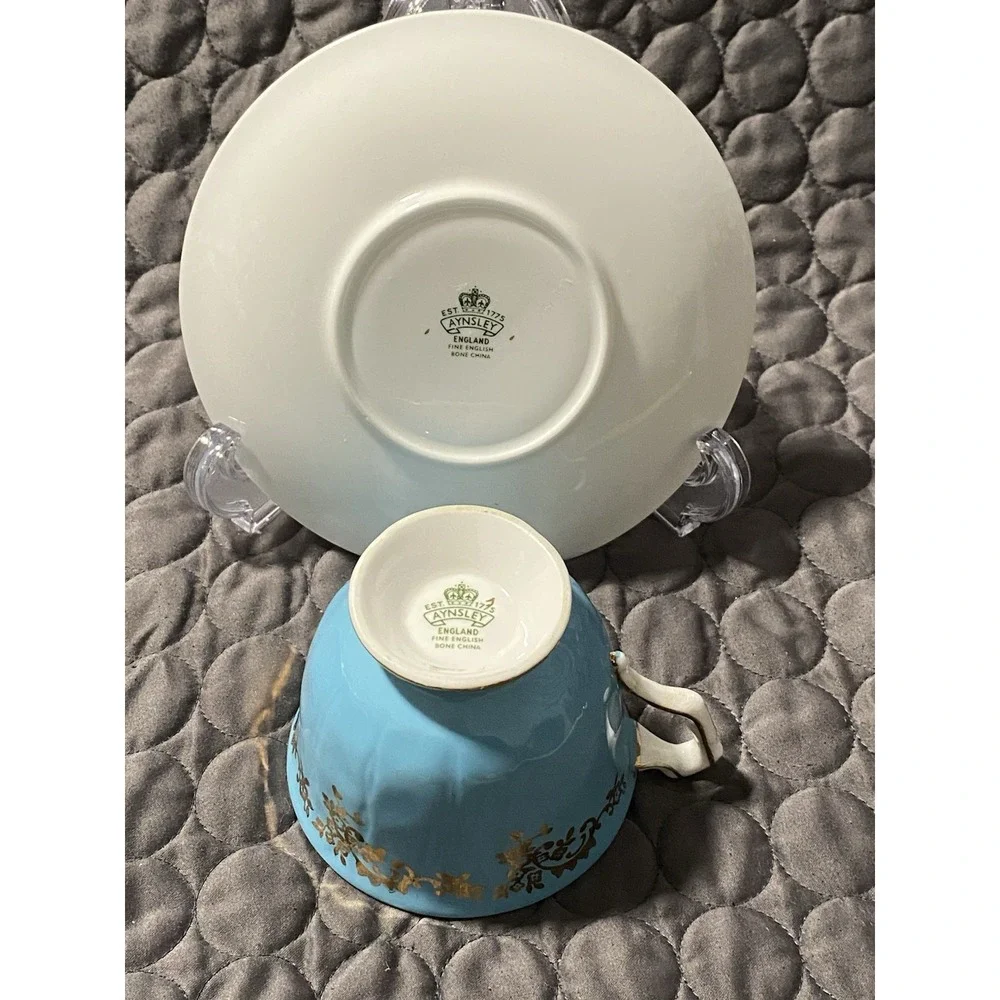 Rare Aynsley 2917 Light Blue Gold Scrolls Violets Tea Cup/Saucer Set Bone China